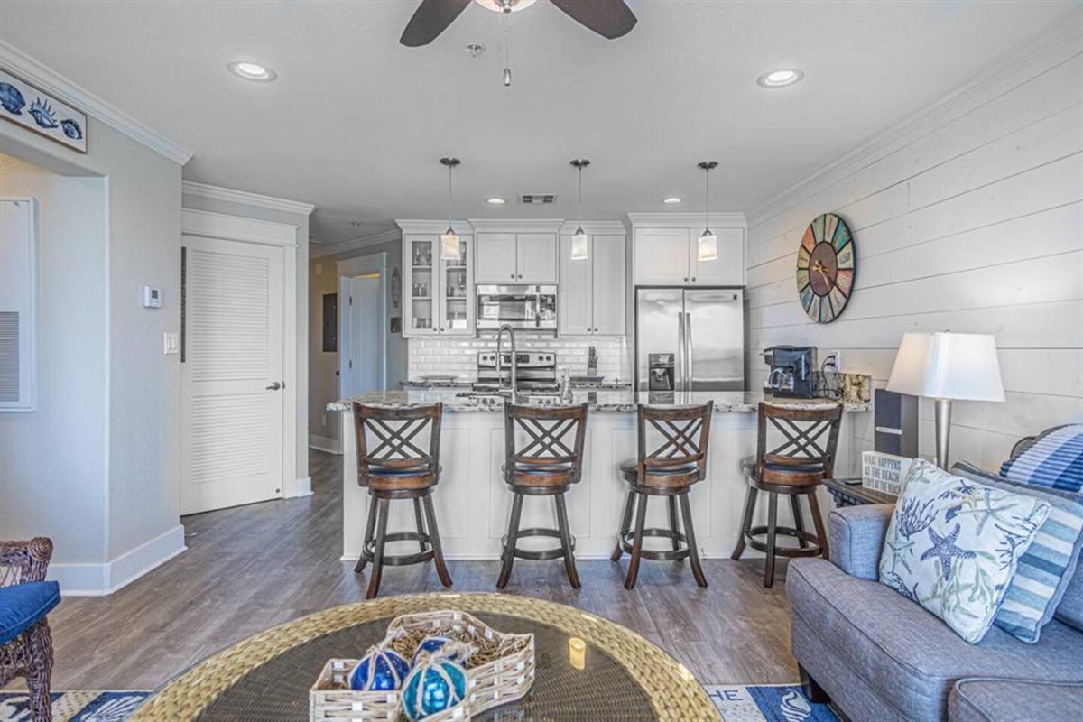 A Walk on the Beach 242 Team Mamo Realty, Inc.