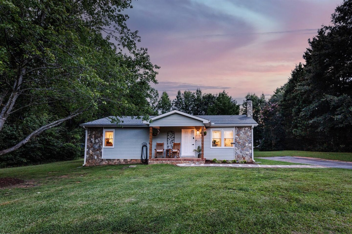 Sidney Springs Cottage Raber Rentals