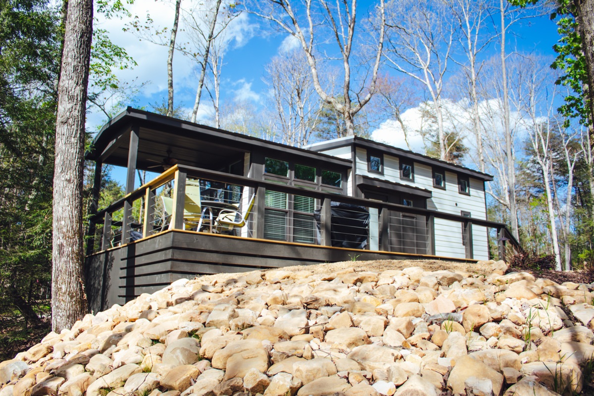 On the Edge at The Retreat at Deer Lick Falls Retreat Vacations