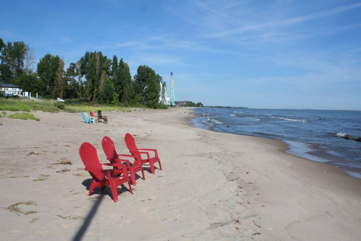 Beachfront 3 Bedroom Steps to CP Sandusky Vacation Rentals