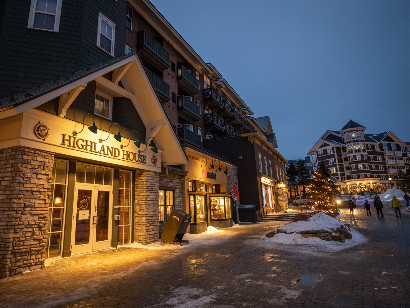 Highland House SNOWSHOESKIVACATION LLC