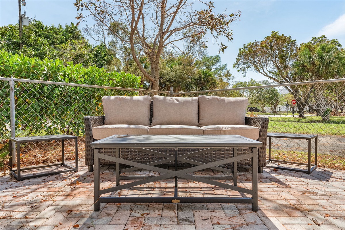 Lovely 2Bdr w/Patio, Lake Park! Naples Florida Rentals