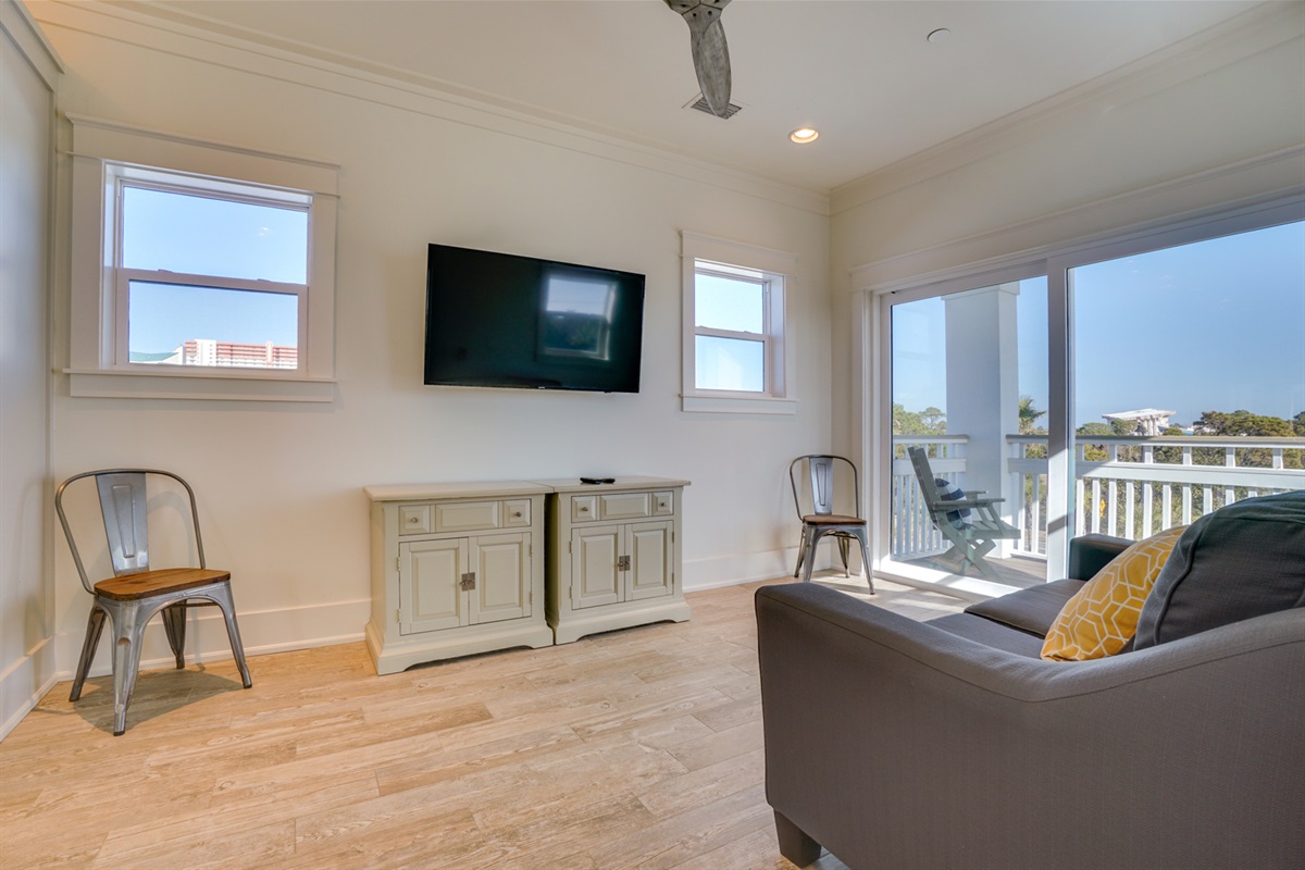 Latitude Adj / PCB Warren Beach Rentals