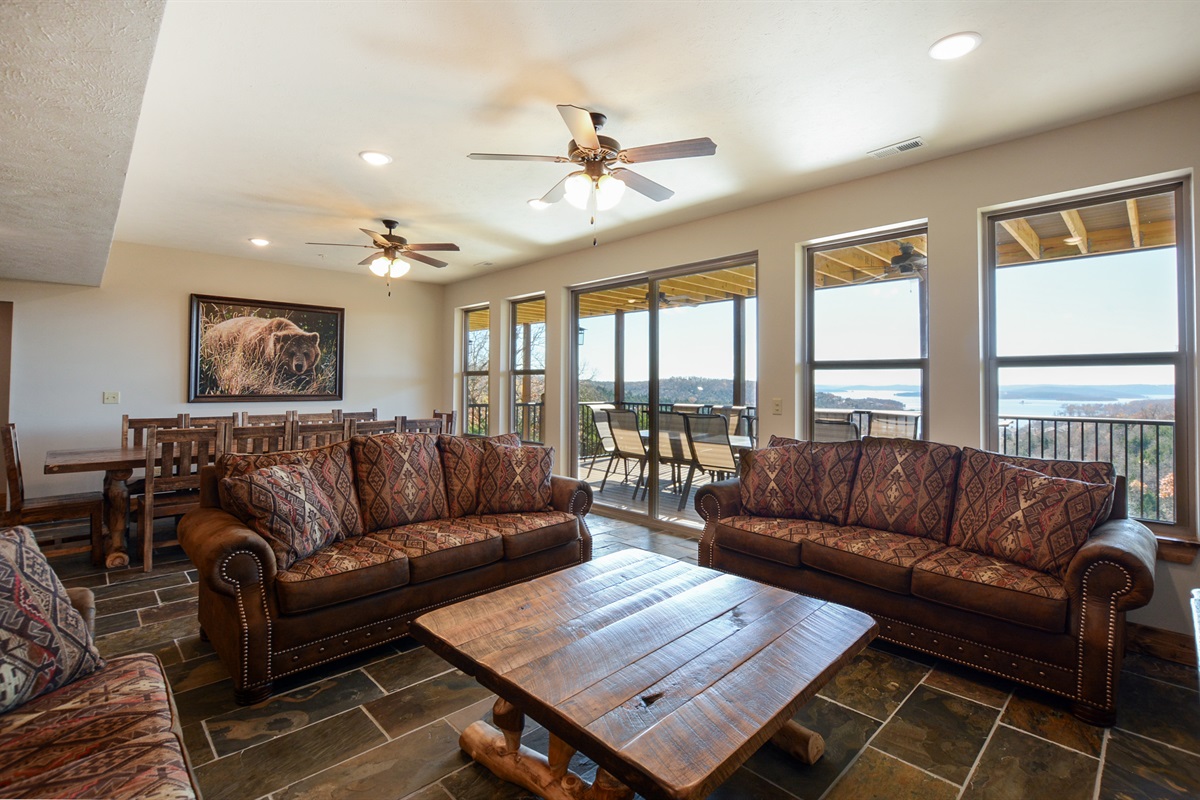 Lodge 73 Vanessa's Vacation Home's