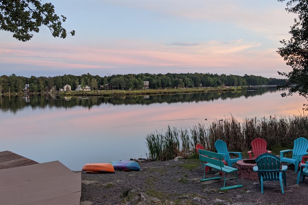 Spectacular Pocono Lake Front Chalet Enjoy Your Stay