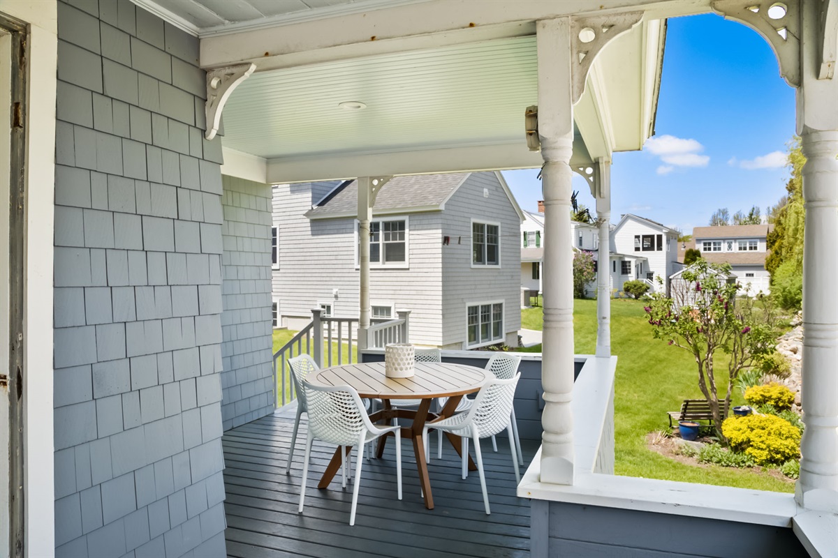 Drakes Island! Large Home With Stunning Ocean Views Coastline