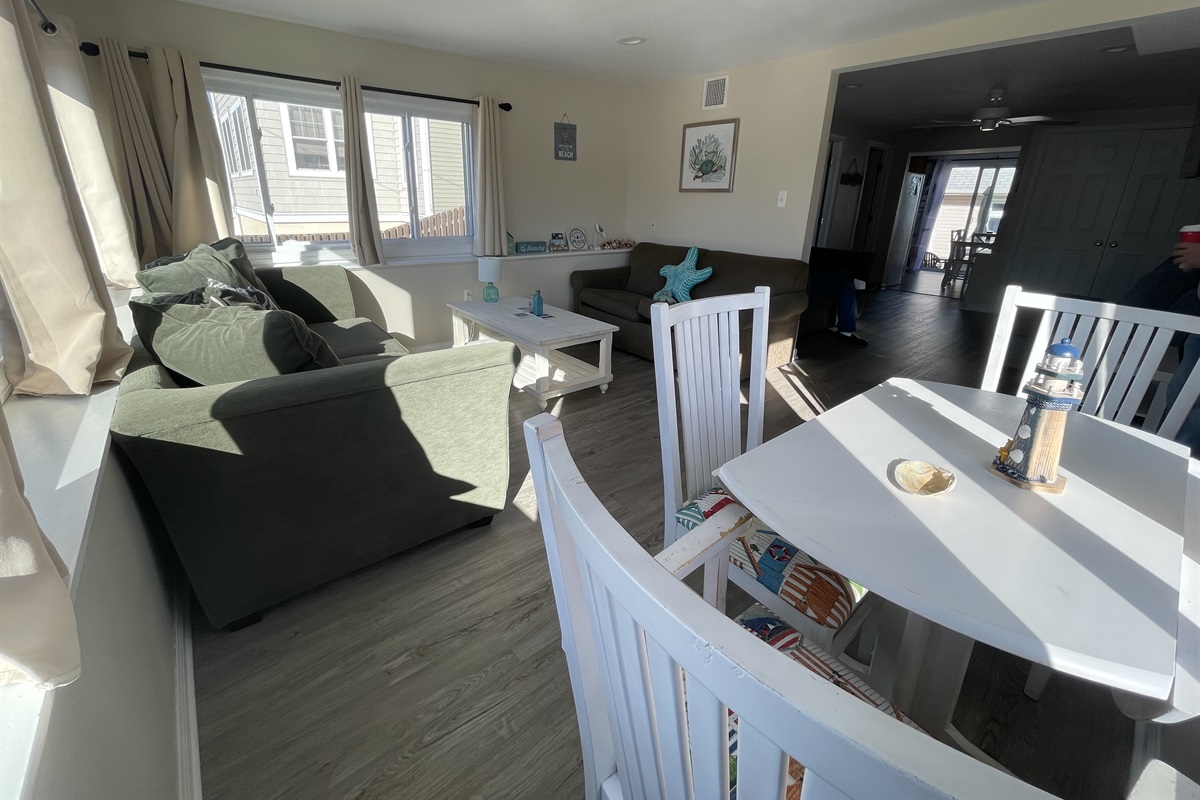 Front House Lower Unit (1st Floor) 101 Trenton Ave Lavallette Beach