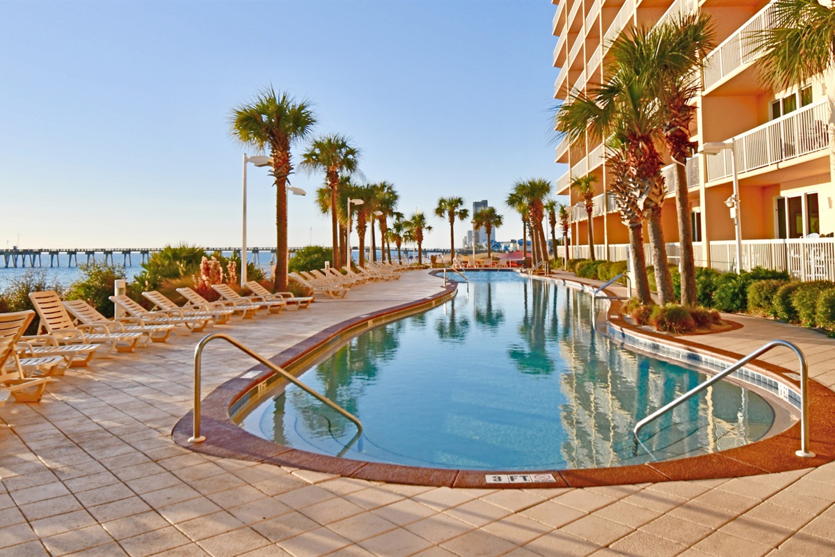 Calypso Memories condo Beachfront Vacay