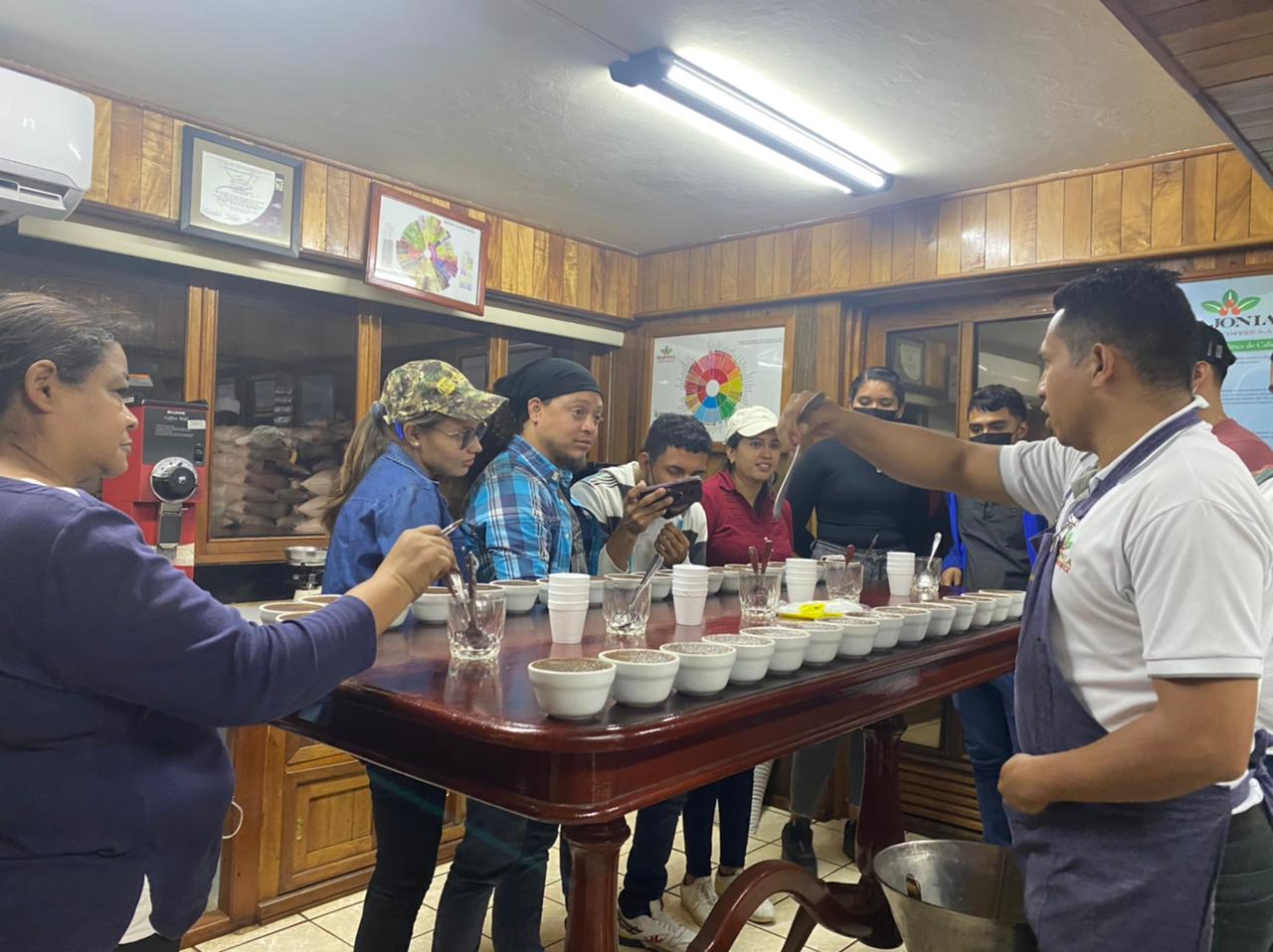 Visita de campo a Sajonia Estate Coffee S.A. Universidad de Ciencias