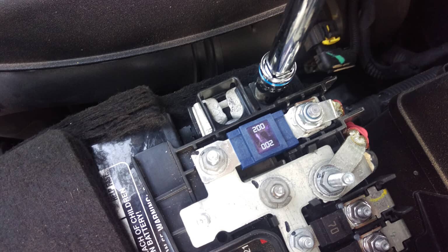 Battery Fuse Replacement Cost and Guide Uchanics Auto Repair