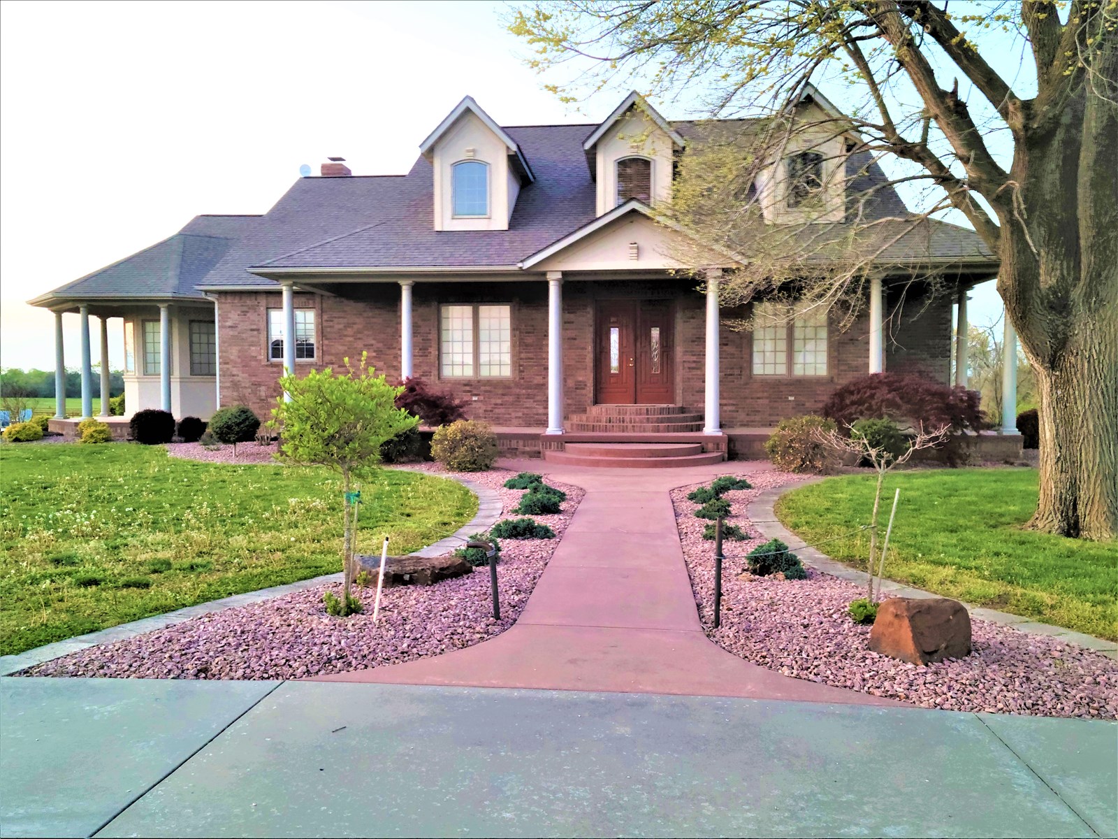 Farm & Cattle Ranch with Home For Sale in Cedar County, MO UC Ranches