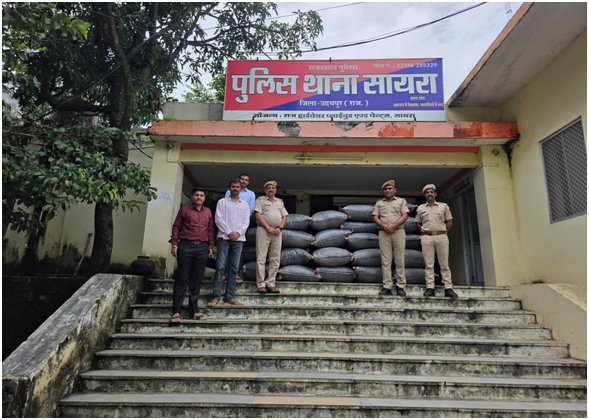 Major Police Action in Saira: 458 Kg Doda Chura Worth ₹70 Lakh Seized, Unnumbered Scorpio Car Also Confiscated | Udaipur Kiran