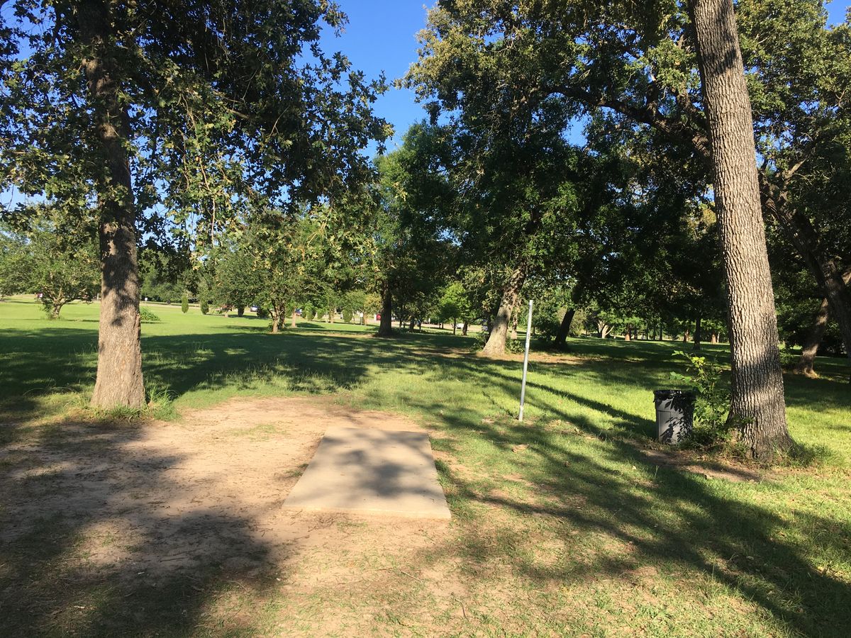 Taylor Lake Village Taylor Lake Village, TX UDisc Disc Golf Course