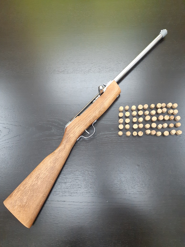 射的銃（コルク銃）☆コルク50個付きの通販情報