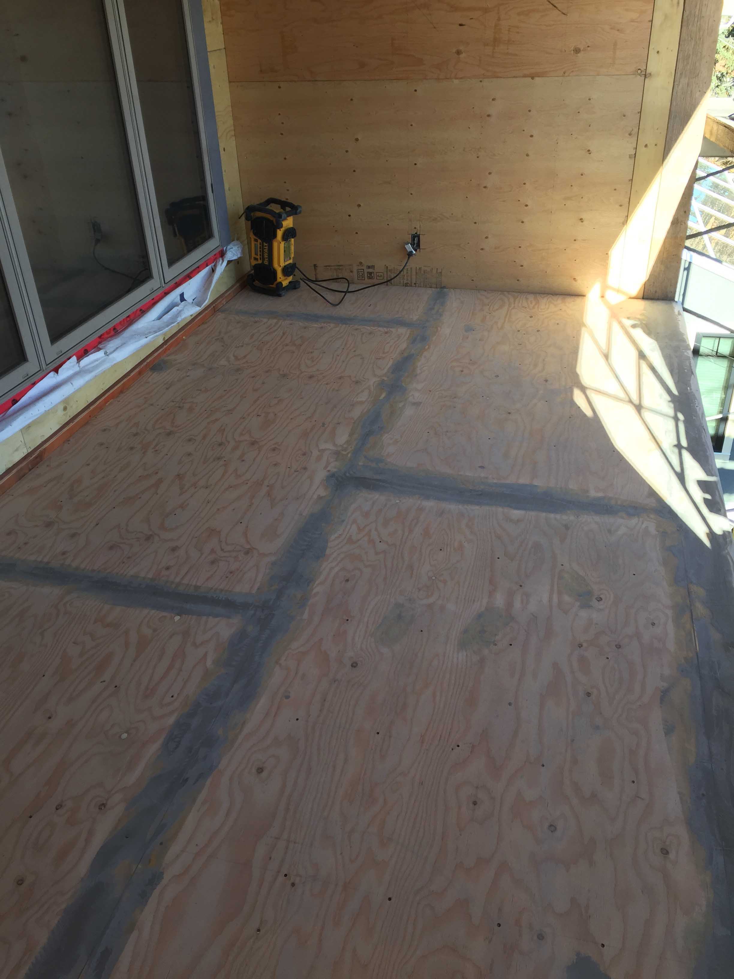 Vinyl Decking Universal Deck & Rail Ltd.