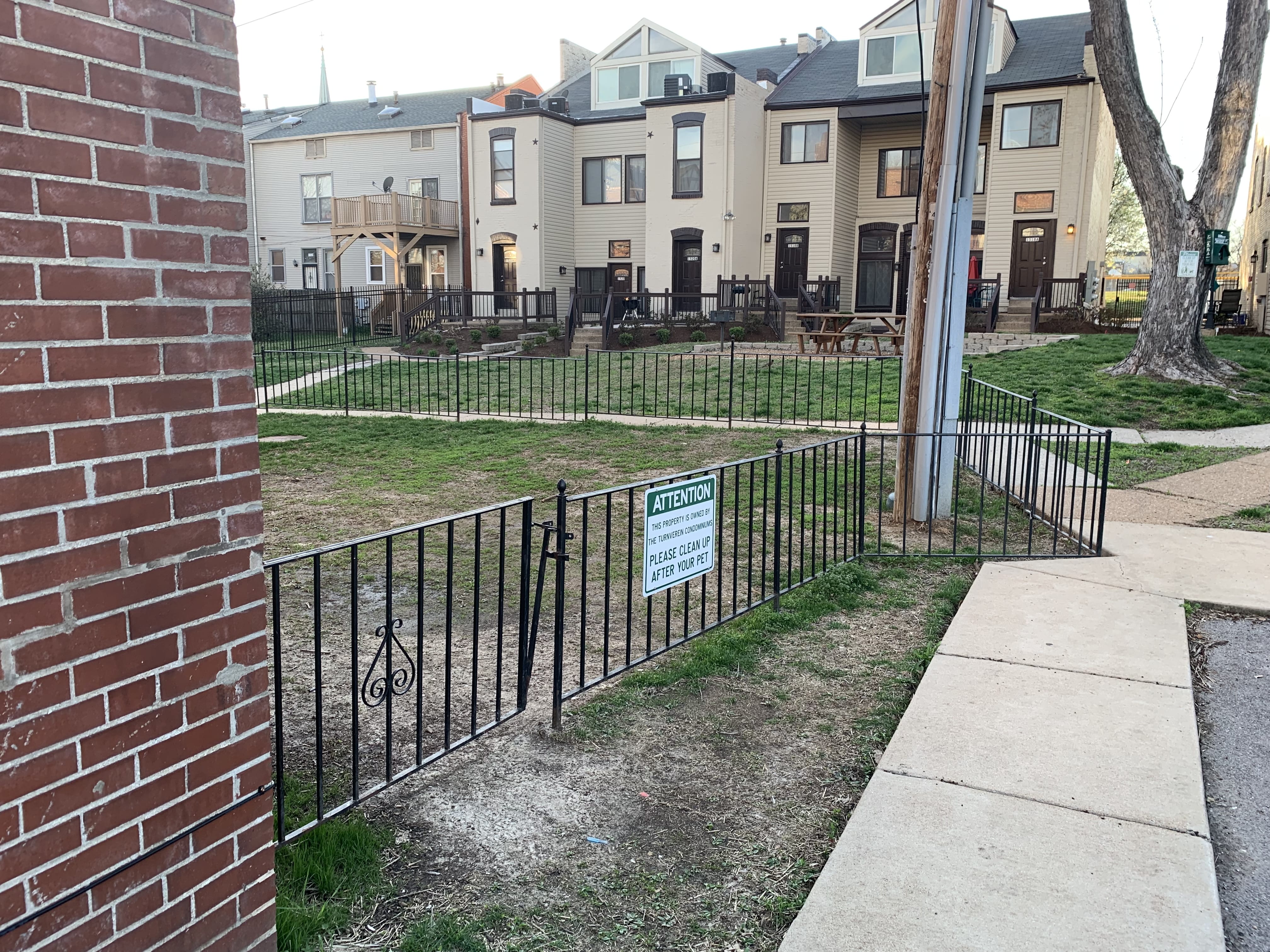 Communities UE Management