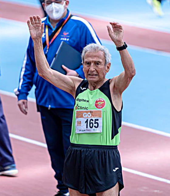 Manuel Alonso vuelve a batir otro récord del mundo UFEDEMA