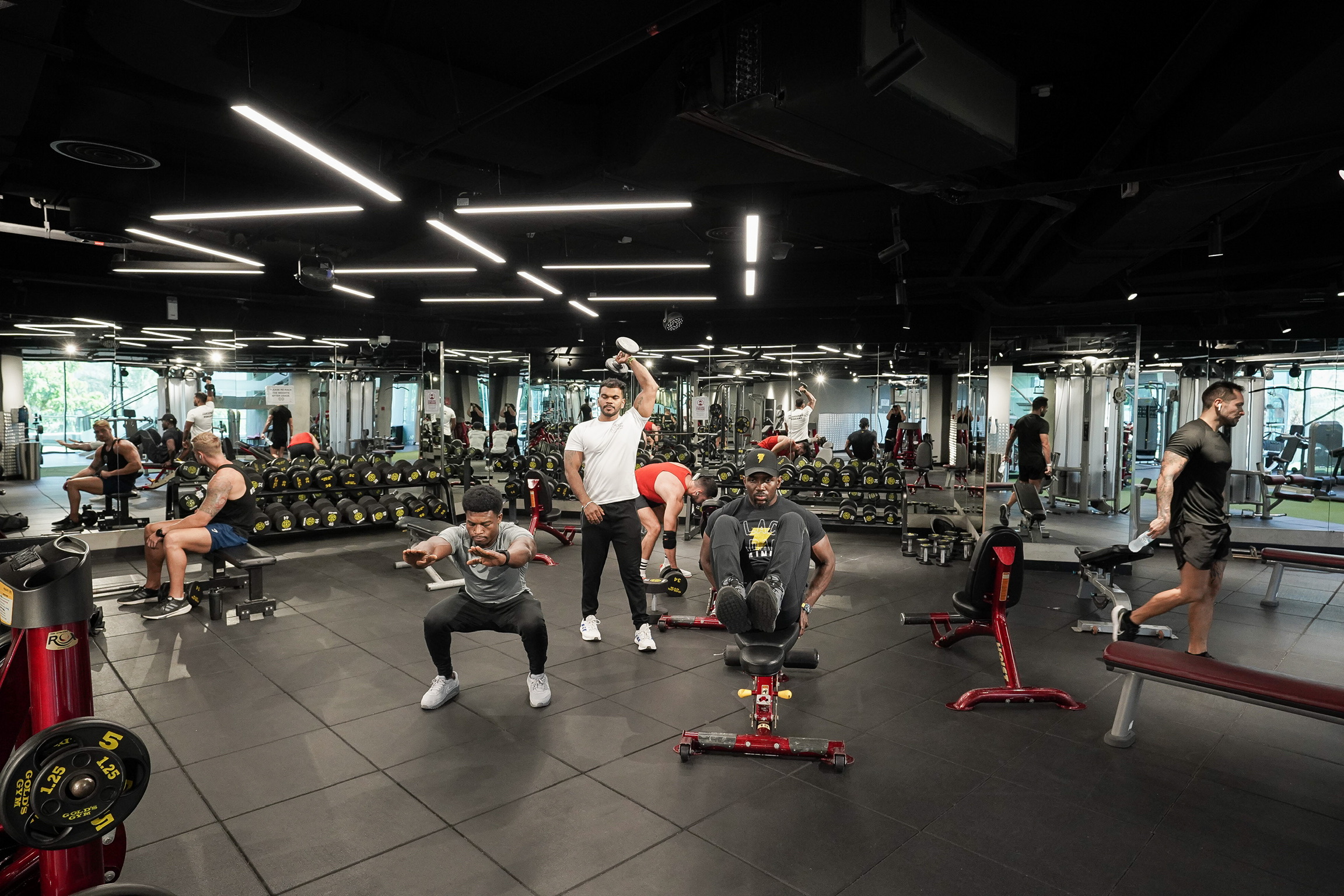 Al AinHazza Bin Zayed Mixed Gym Uform Fitness