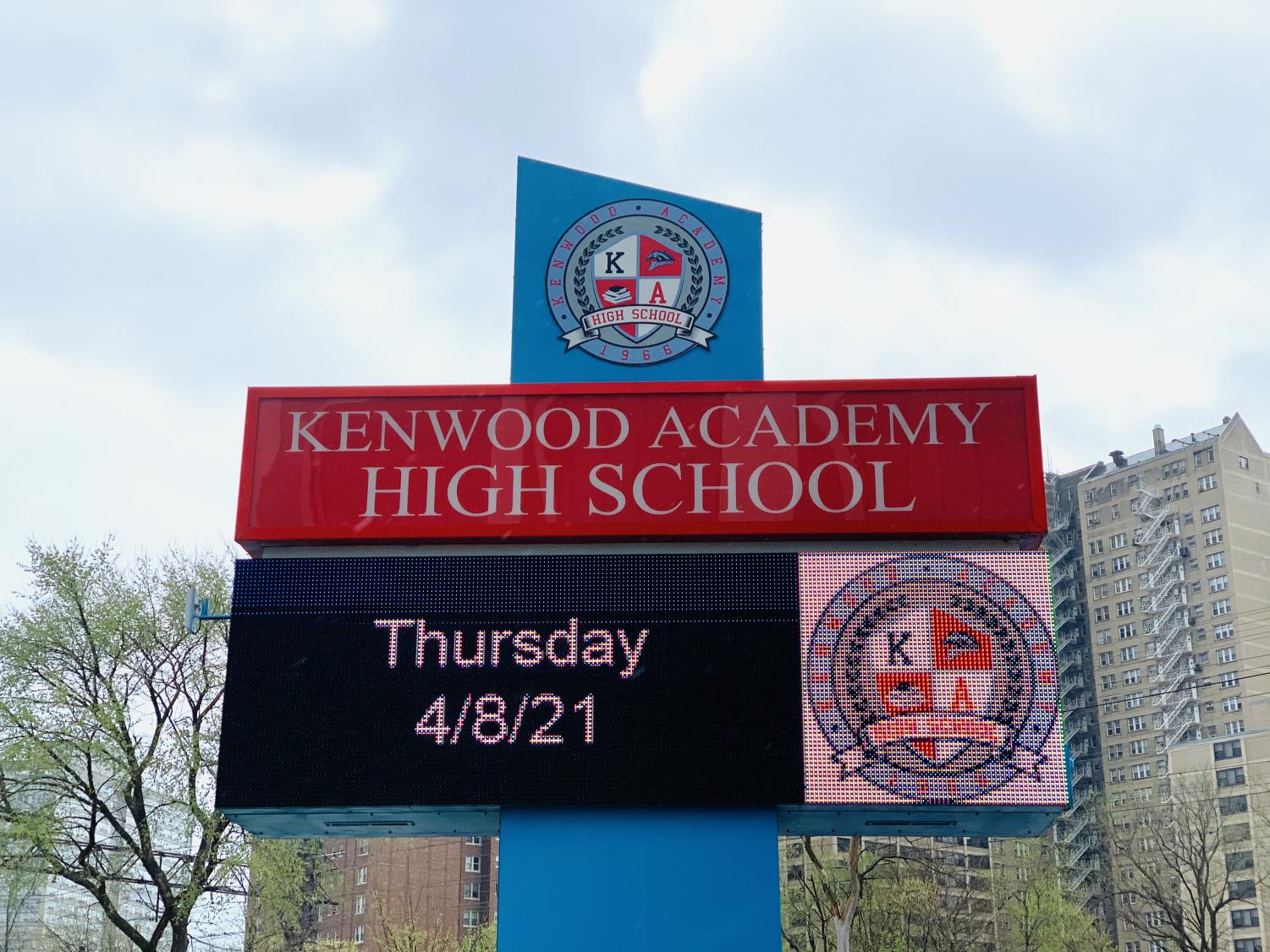 UHigh Midway Kenwood Academy students face tentative reopening date