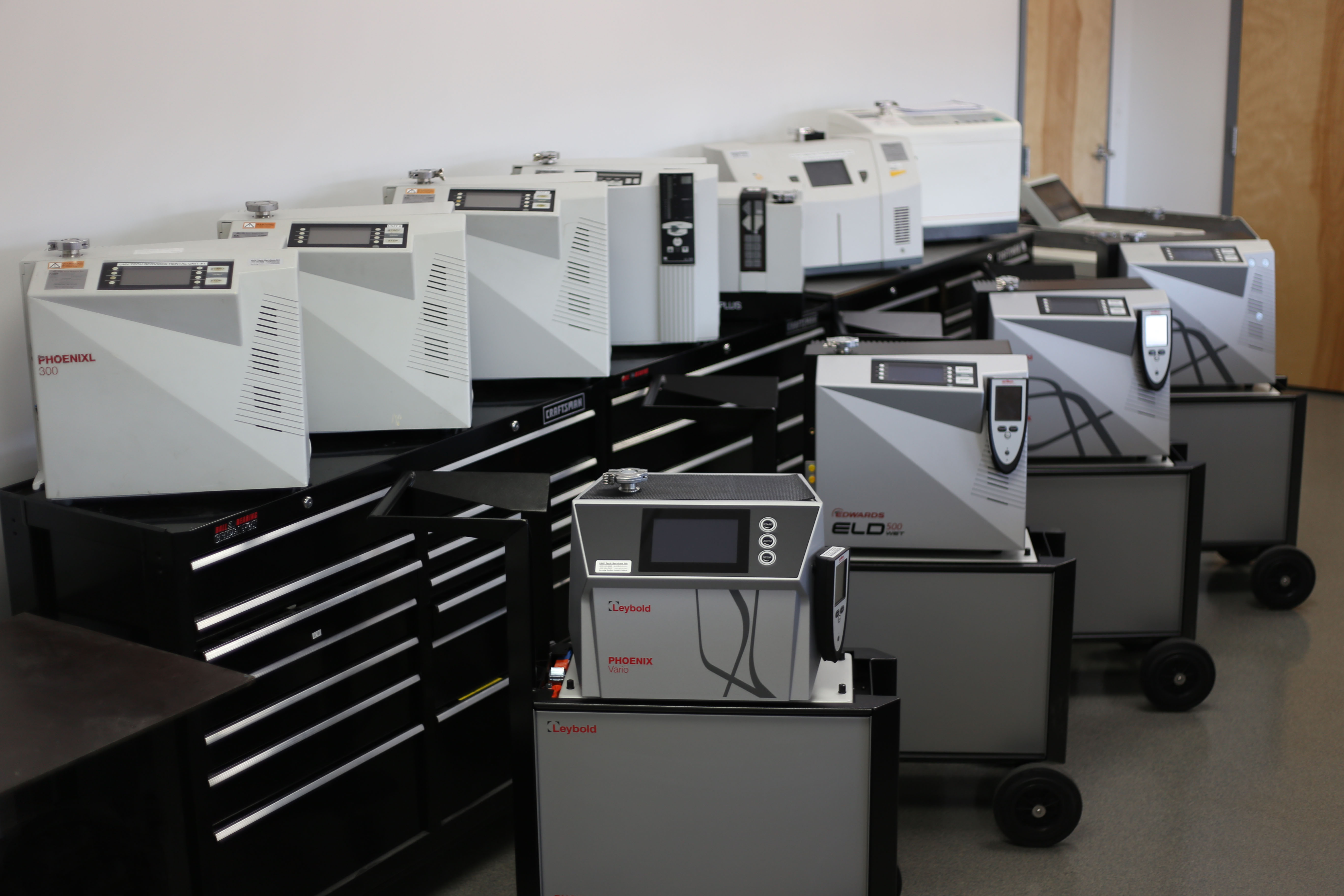 Helium Leak Detector Rentals UHV Tech Services Inc.