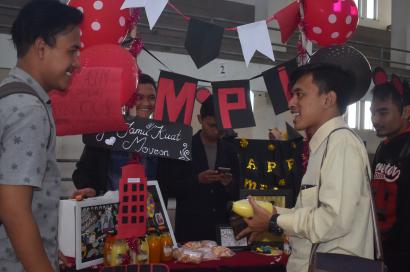 RAGAM TEMA ENGLISH BAZAR