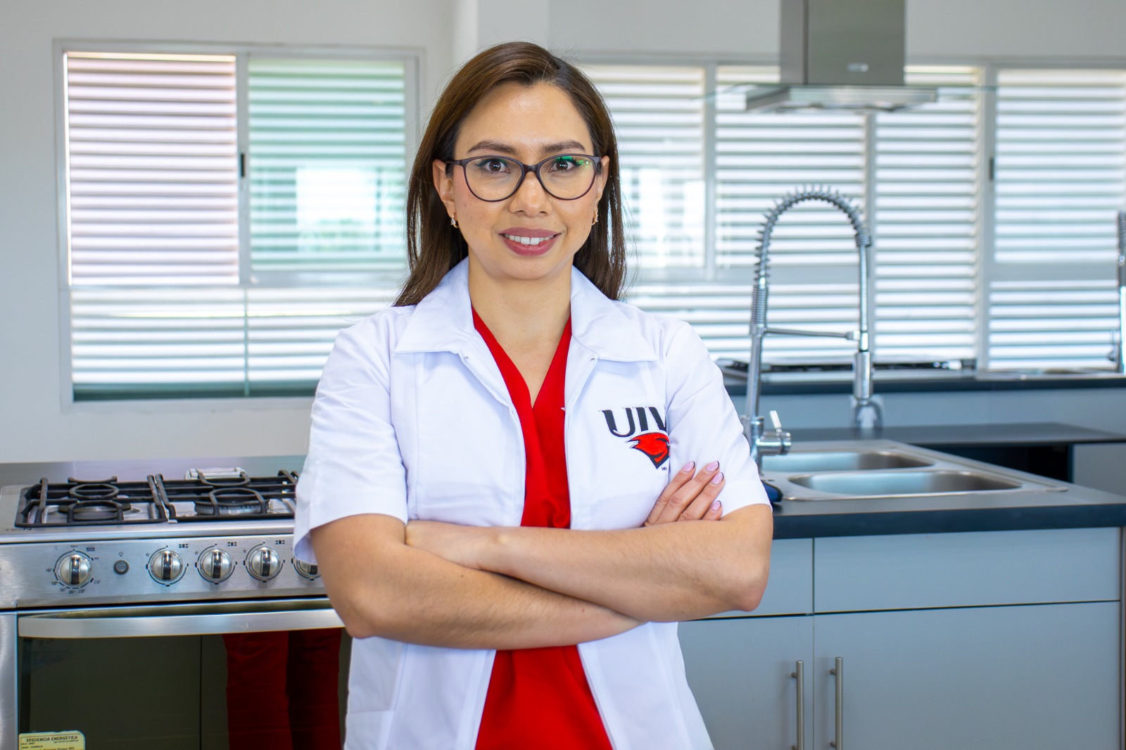 Docente de UIW Campus Bajío participa en el Recetario Saludable y Sostenible de FIMPES