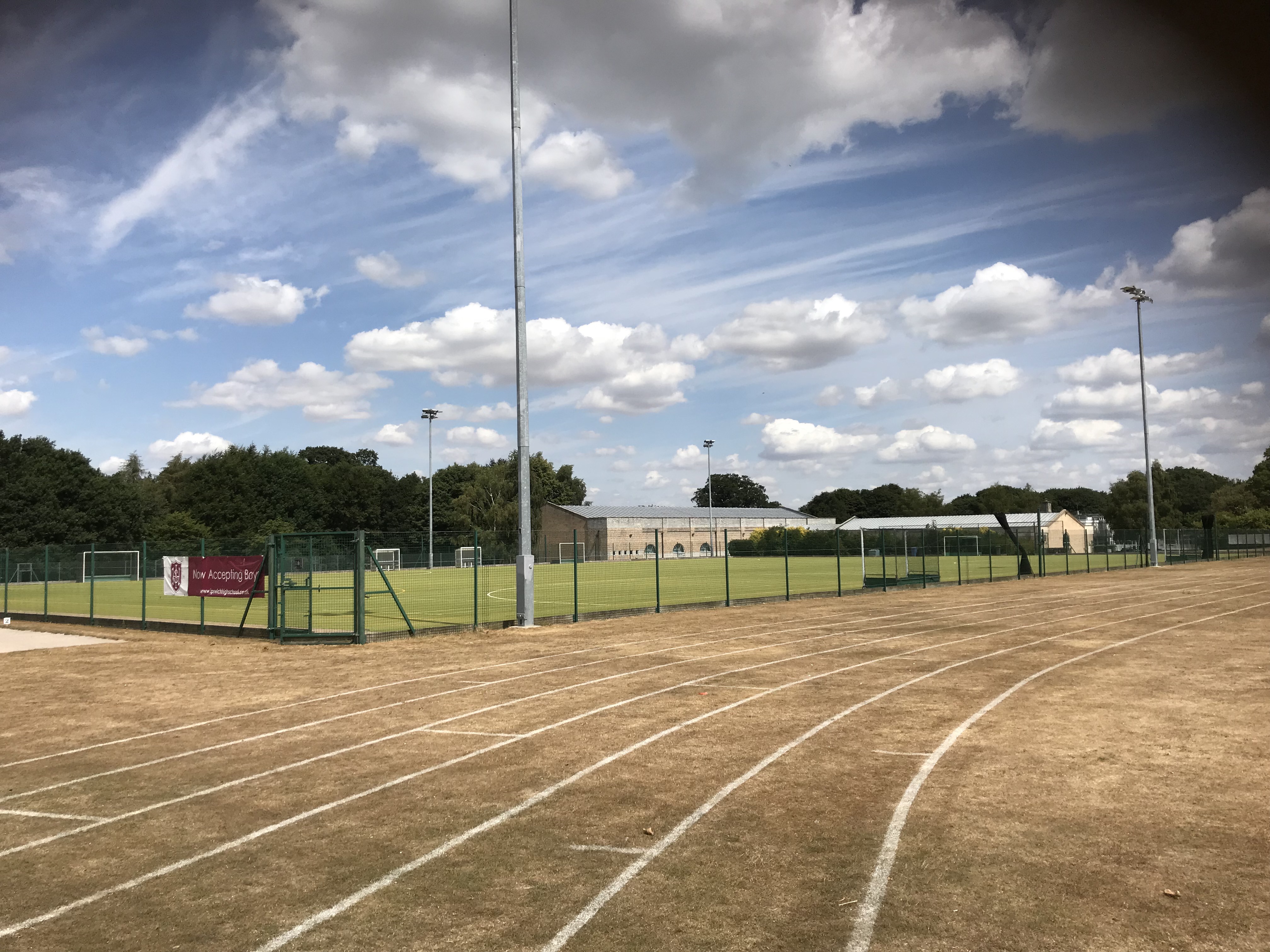 IPSWICH HIGH SCHOOL UKAcademia