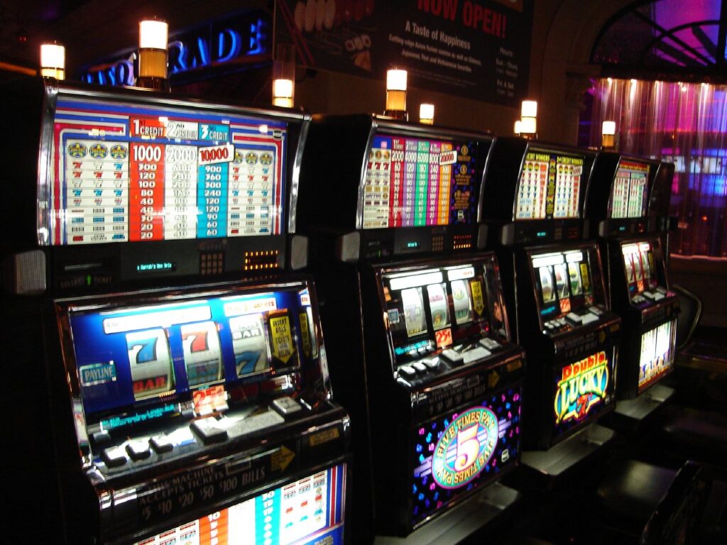 Step by step instructions to Win on a Slot Machine Slot Machine