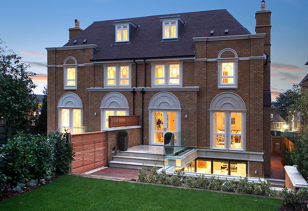 Luxury Private Development, Esher Park Avenue, Esher (2013) UK Cast