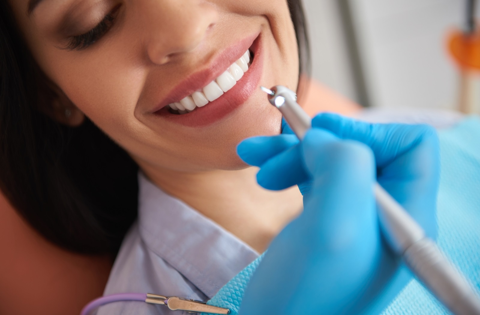 The Different Types of Dental Cleaning Available