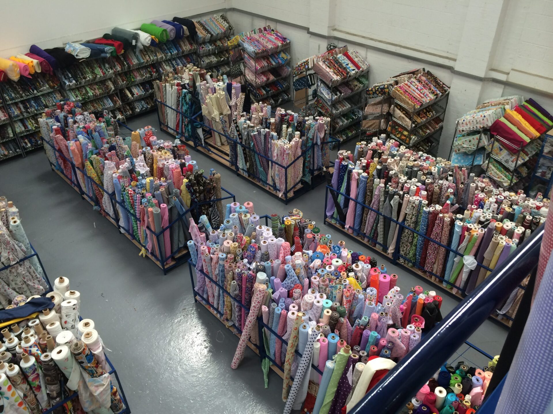 FABRIC ROLL STAND 1.5M X 1.5M WIDE UK Display Stands