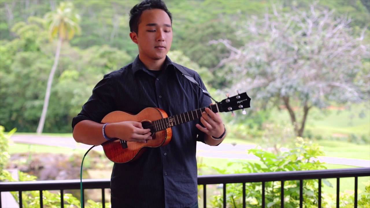 Kris Fuchigami an ukulele virtuoso