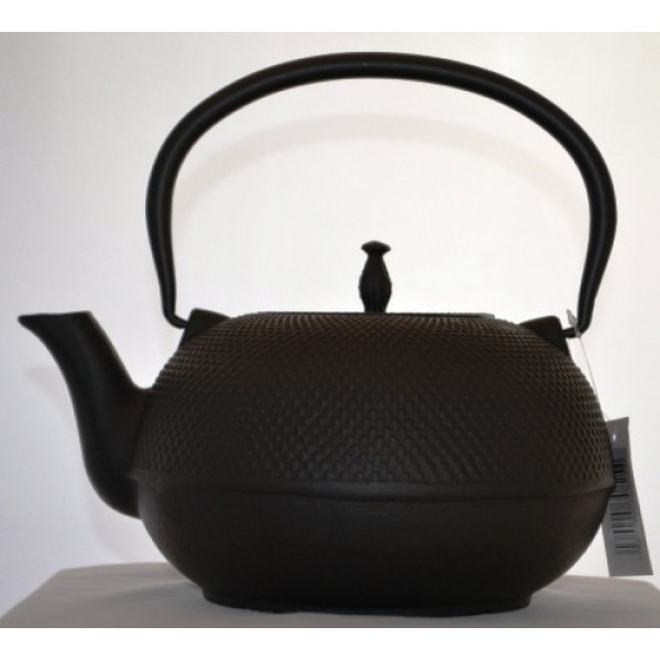 Victor Matt Black Cast Iron Stove Tea Kettle with Strainer