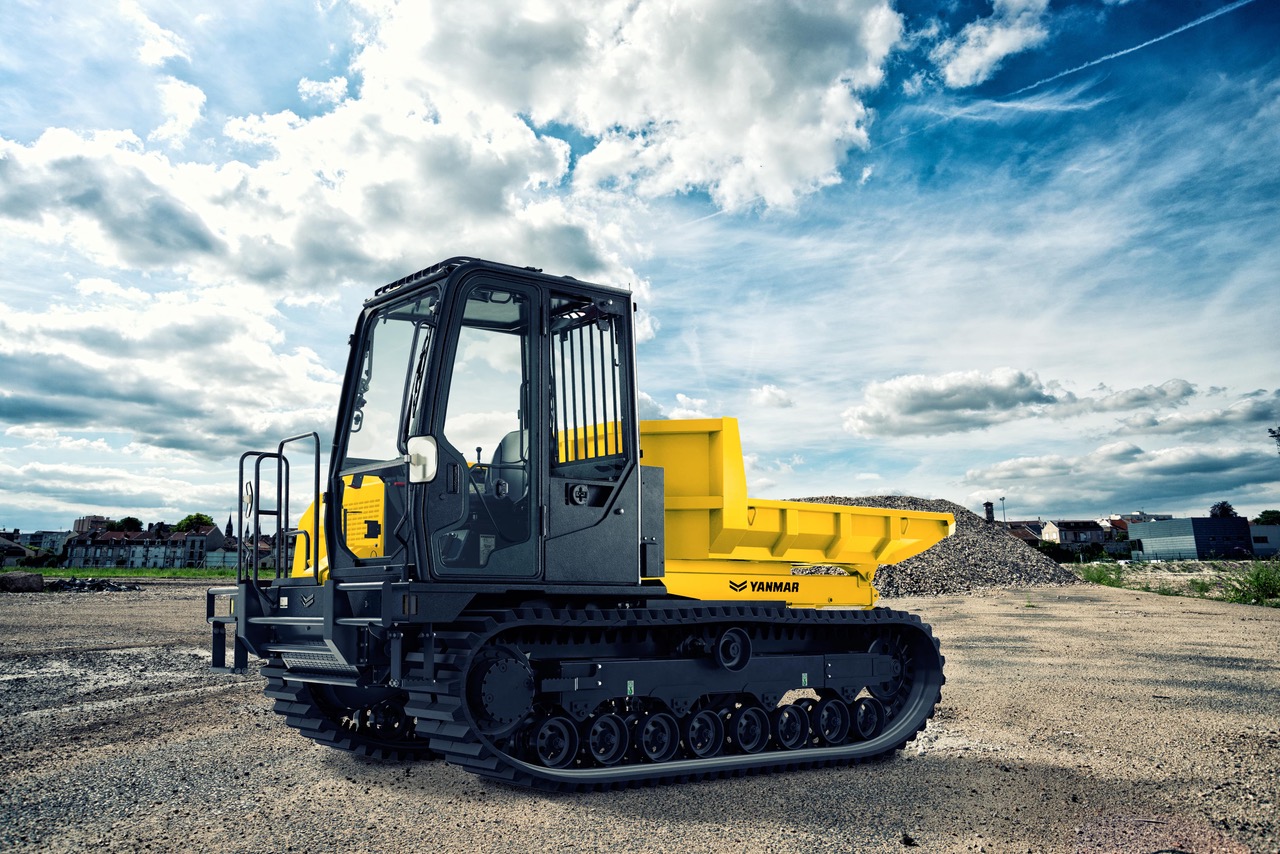 O’Malley Plant Hire Ltd takes delivery of UK’s first Yanmar C50R5A