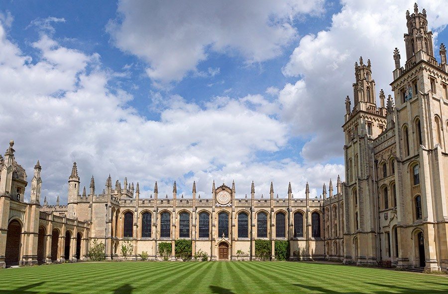 Why Can’t You Apply to both Oxford and Cambridge in the Same Year? UK