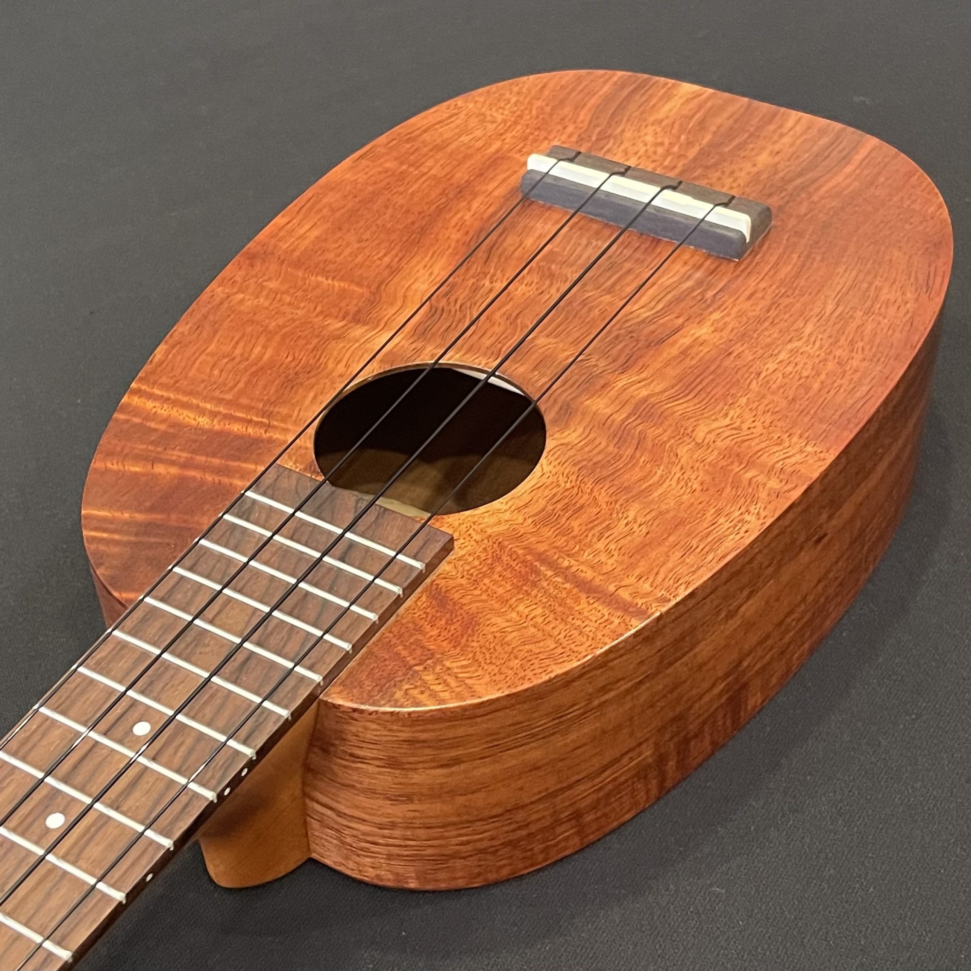 Kamaka HP1L Hawaiian Koa Pineapple Soprano Longneck Ukulele Store