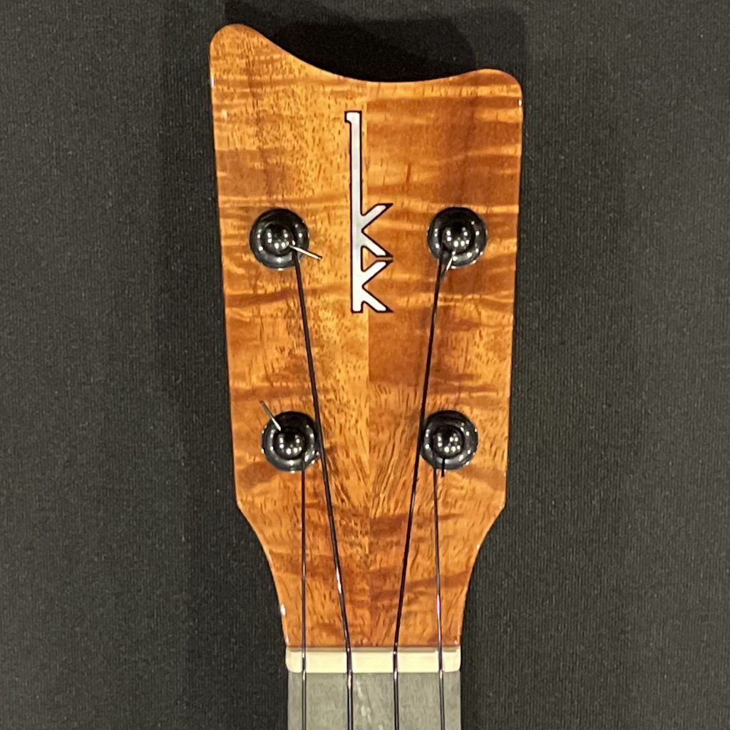 Kamaka HF2D Concert Deluxe Ukulele Store