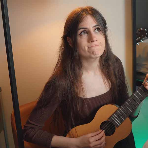 "UNHINGED" Ukulele Tabs by dodie on UkuTabs