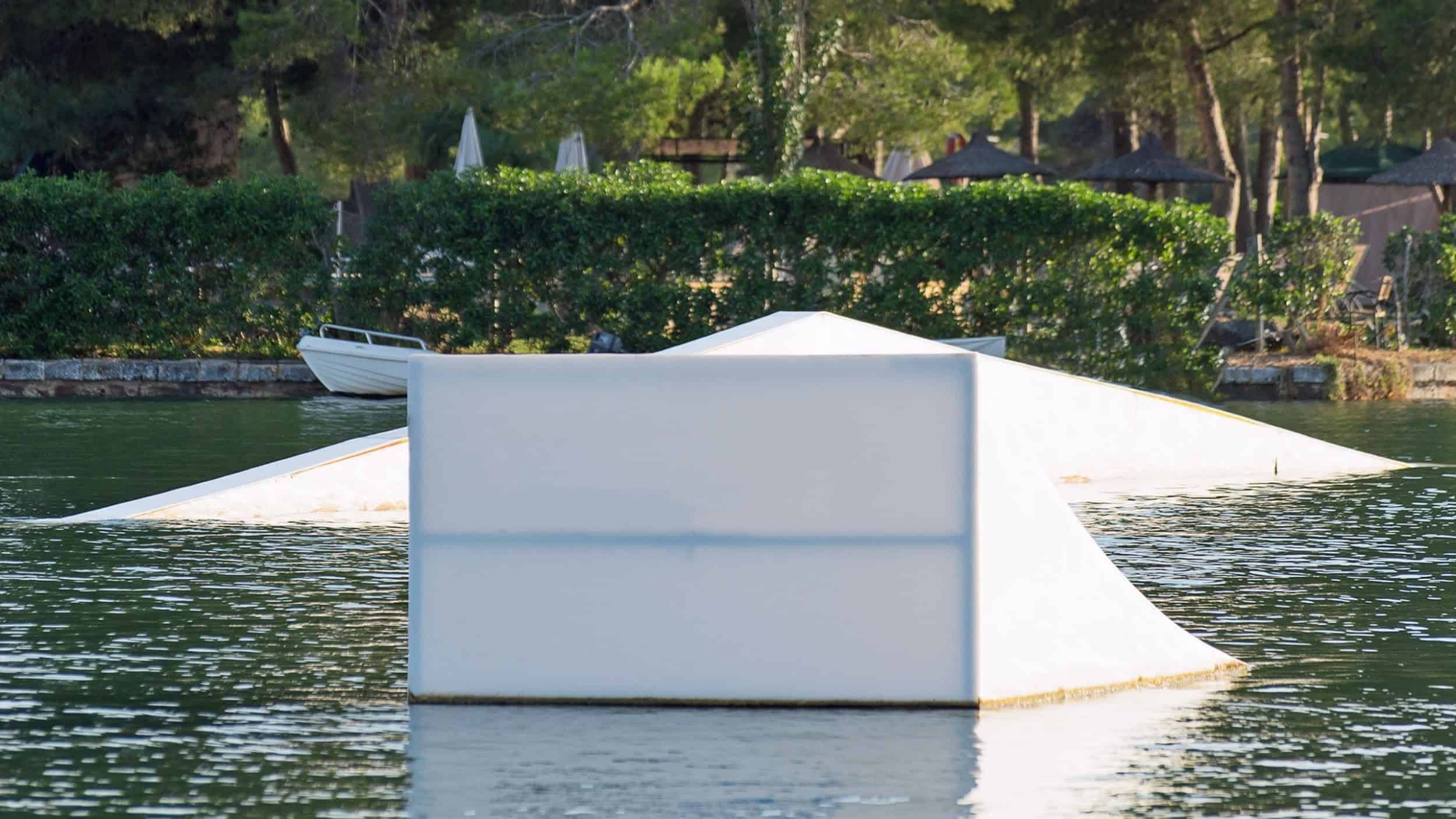 How To Choose The Best Wakeboard For A Cable Park? UKWakeboarding