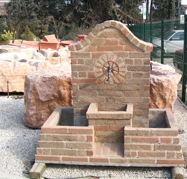Fontane in pietra Ulivi Secolari, Piante e Giardini ImportExport di
