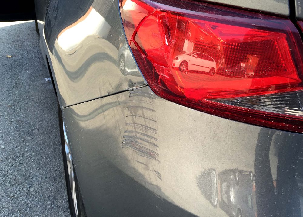 La rentadora Firefly alquila coches a precios increíbles, pero atentos