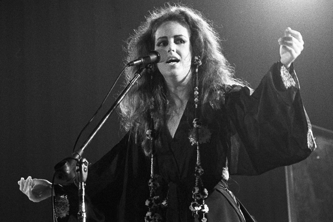 That Time Grace Slick Crashed Her Car After a San Francisco Street Race