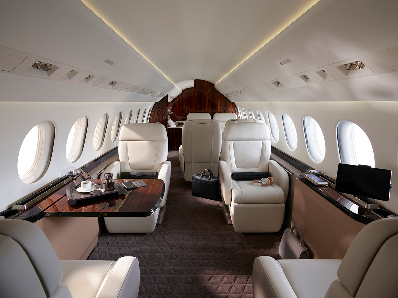 Dassault Aviation Reveals Enhanced Cabin Experience for Falcon 8X