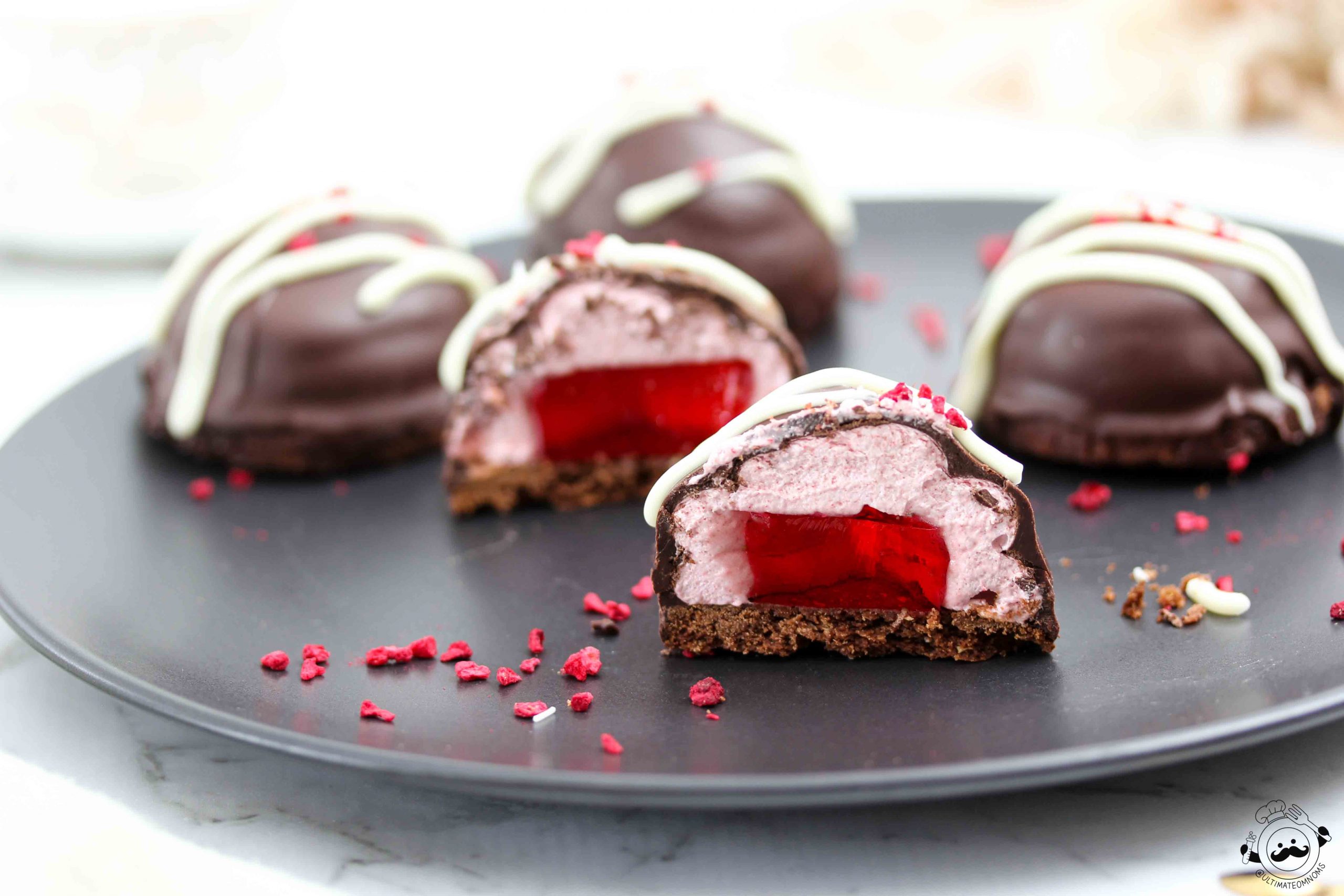 Strawberry Mallowpuffs with Jelly Centre Ultimate Omnoms