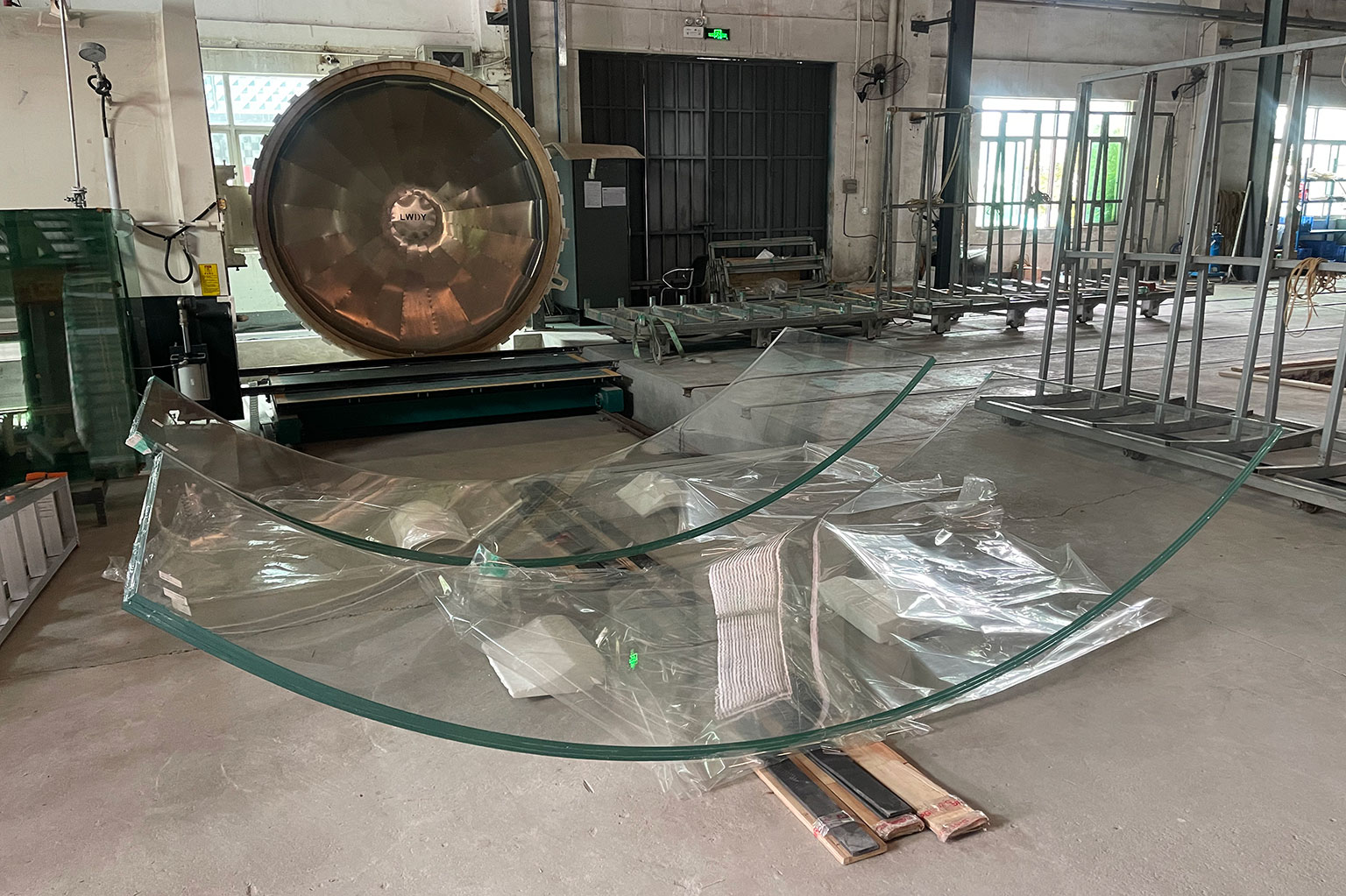 Jumbo Size Straight Glass Ultimate Reflections