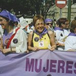 Doris Benegas en la Marcha Mundial de Mujeres en 2004.