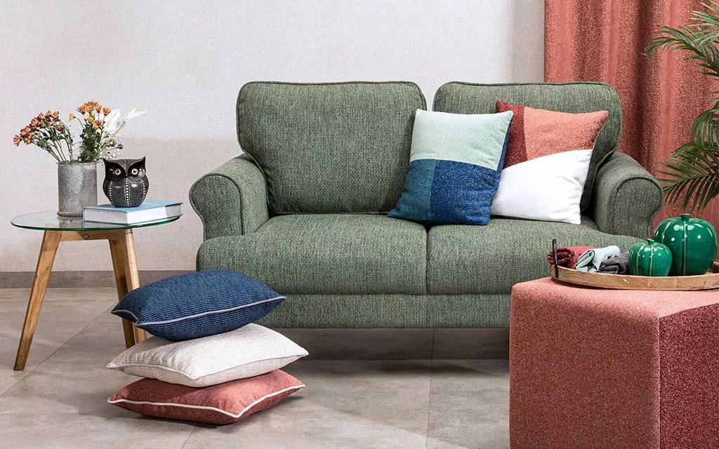 The Ultimate Guide to Choosing the Perfect Sofa Fabric