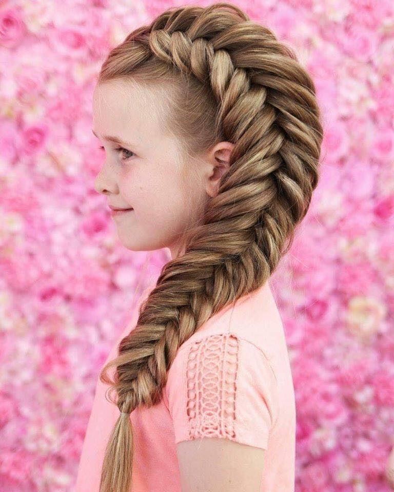 30 hermosos peinados con trenzas para niñas moda 2020