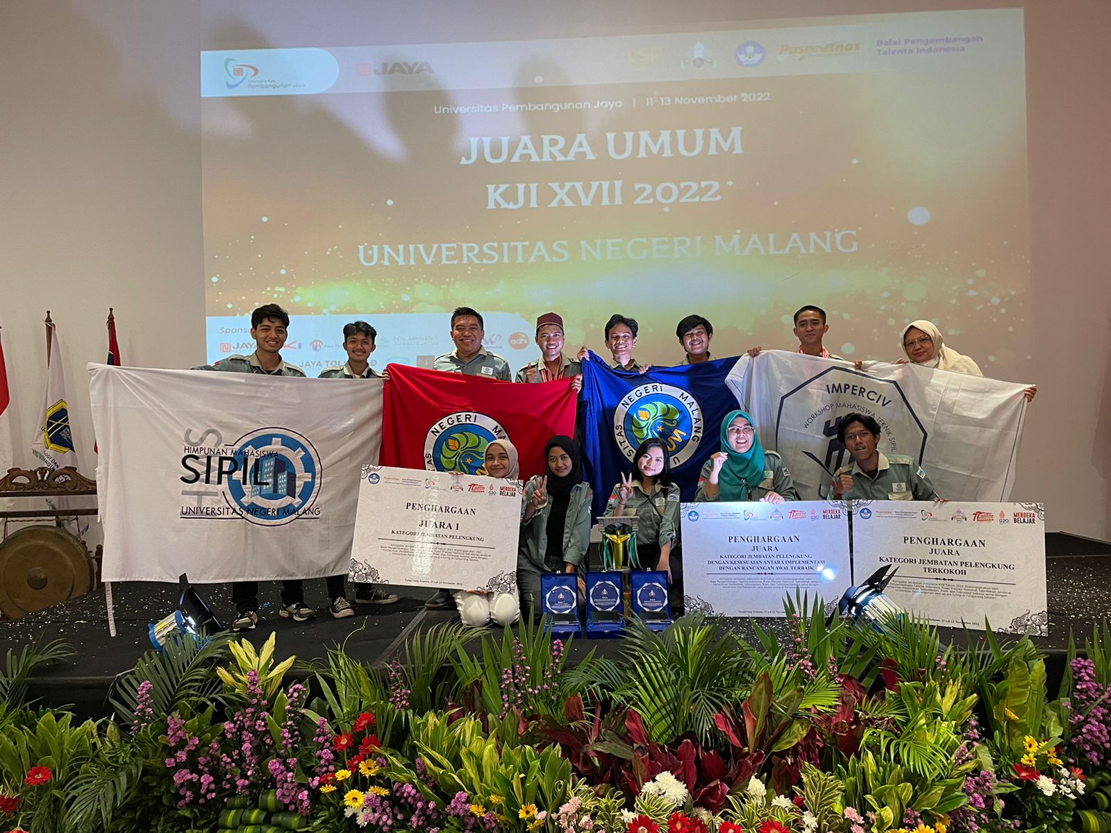 Departemen Teknik Sipil UM Sabet Piala Bergilir “Juara Umum” pada KJI