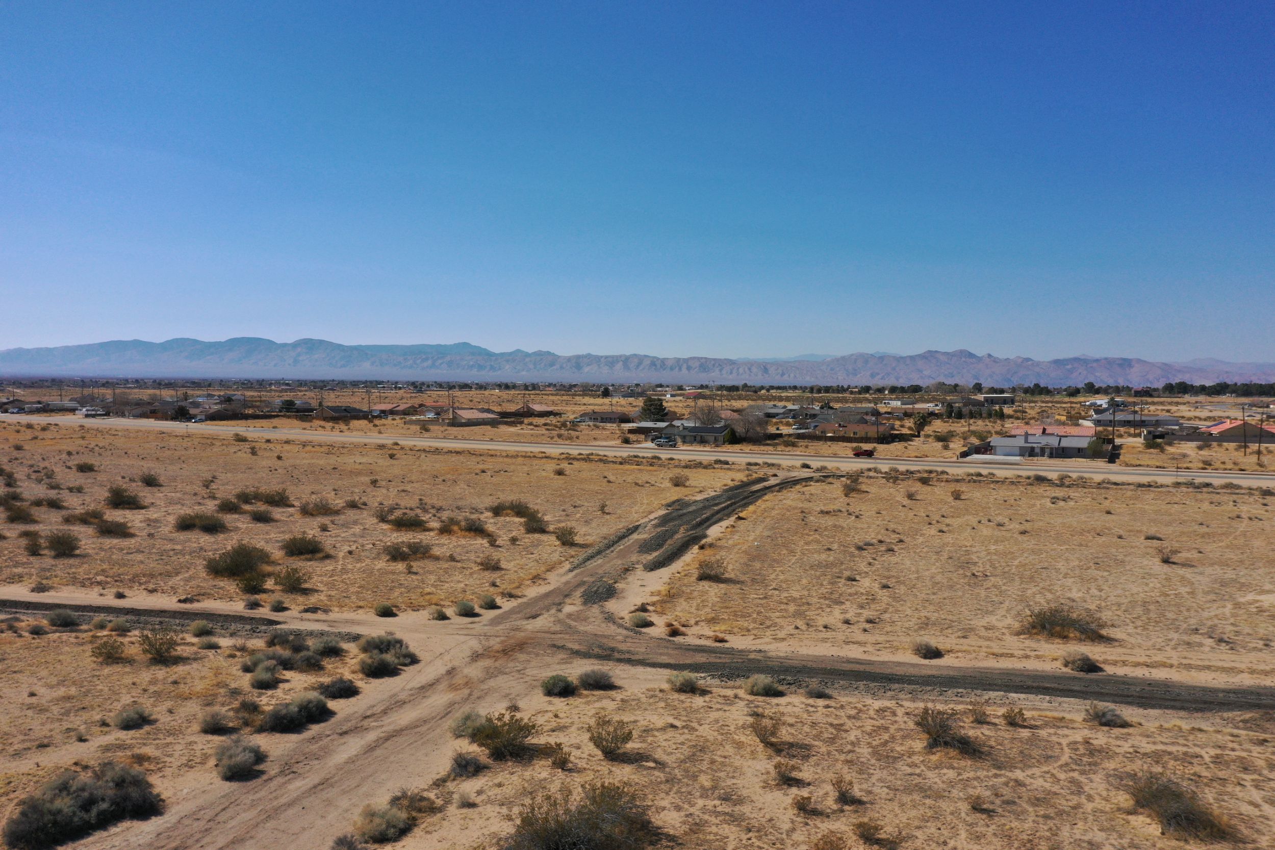 Antelope Valley QuarterAcre Secluded California Gem